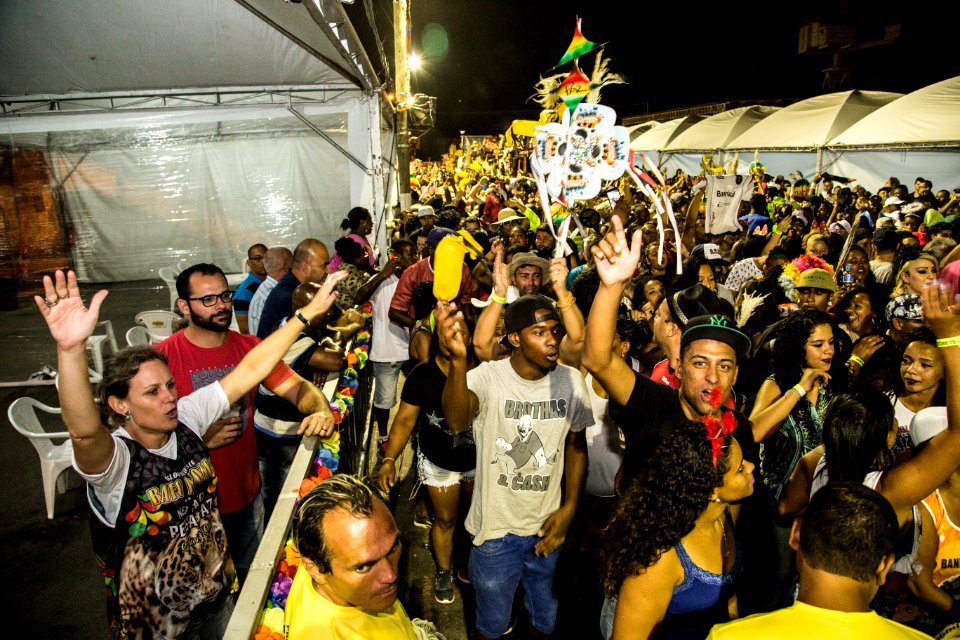 10.02.2018 - Prefeita Paula Mascarenhas e o vice Idemar Barz durante o primeiro dia do Carnaval 2018 - Foto: Gustavo Vara