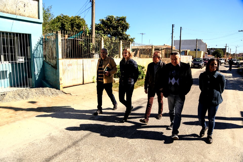 23.05.2018 - Prefeita Paula Mascarenhas e o vice Idemar Barz durante vistoria das obras nas ruas Afonso Pena, Paulo Guilayn e Santo Michelon no Fragata - Foto: Gustavo Vara