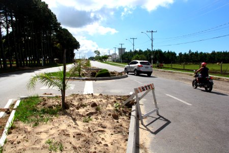 05.04.2018 - SMOP - Obras ma Av. Adolpho Fetter - Foto Marcel Avila