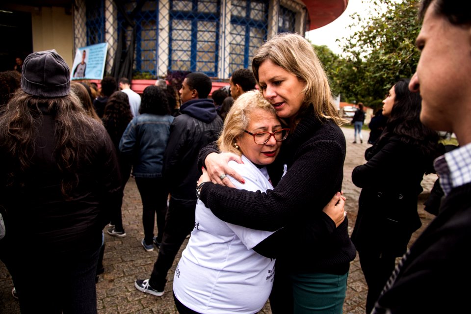30.06.2018 - Prefeita Paula Mascarenhas participa da Passeata pela Paz em luto e protesto ao assassinato brutal de Thainã Leal, aluno do colégio Assis Brasil - Foto: Gustavo Vara