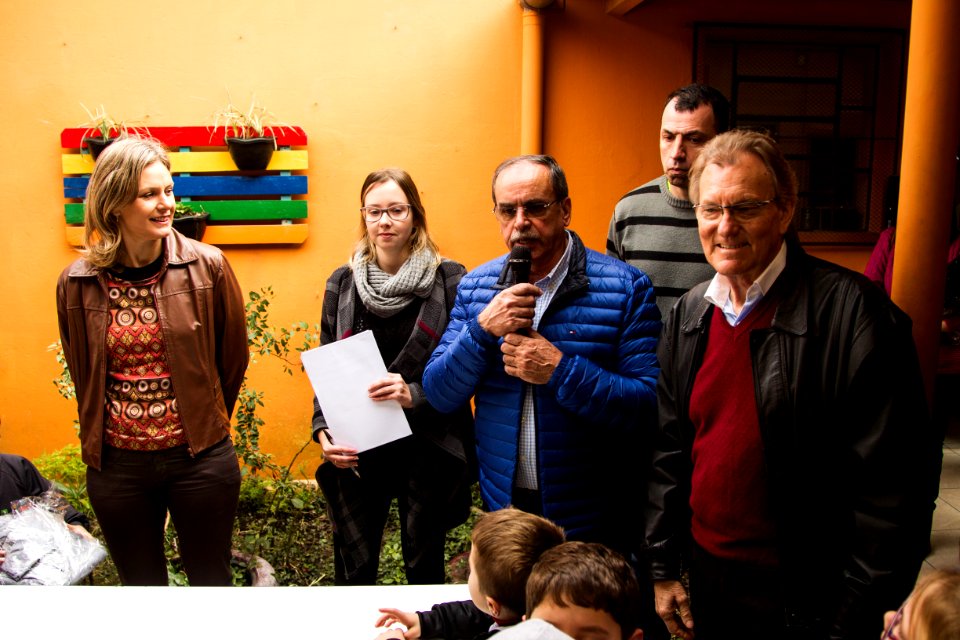 21.06.2018 -  Entrega dos novos uniformes na Escola Joaquim Nabuco e assinatura da ordem de serviço da construção de passarela coberta para EMEF Joaquim Nabuco - Foto: Gustavo Vara
