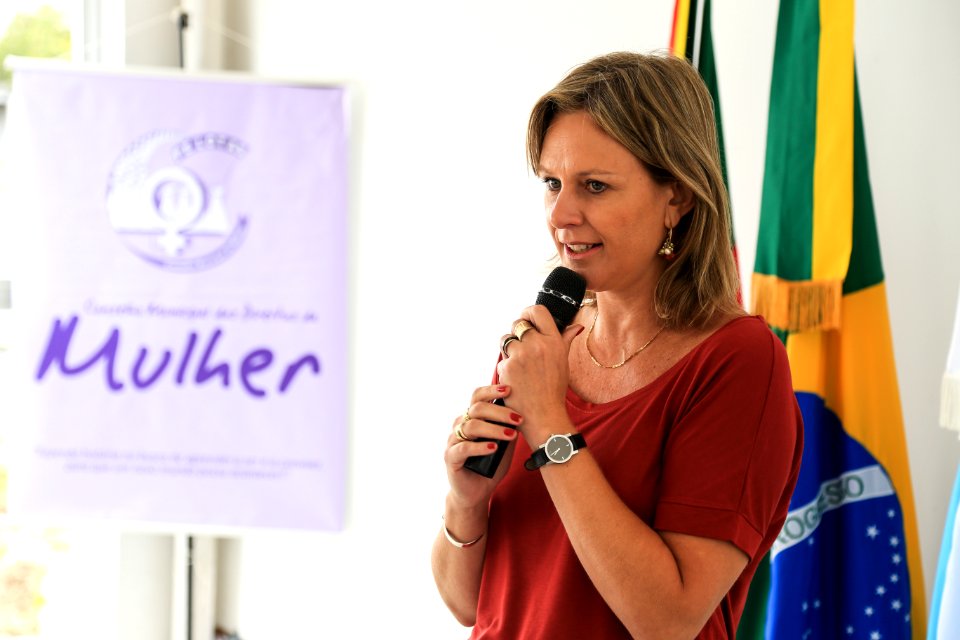 06.03.2018 -Prefeita Paula Mascarenhas  durante abertura da semana da Mulher no CEU Dunas - Foto: Gustavo Vara