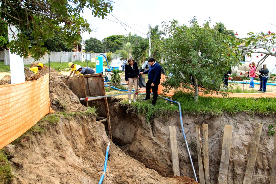 17.05.2018 - Prefeita Paula Mascarenhas  durante entrega da praça São Jerônimo,   atrás do Shopping Mar de Dentro e entrega de obras Ilha Bela e São Conrado - Laranjal- Foto: Gustavo Vara