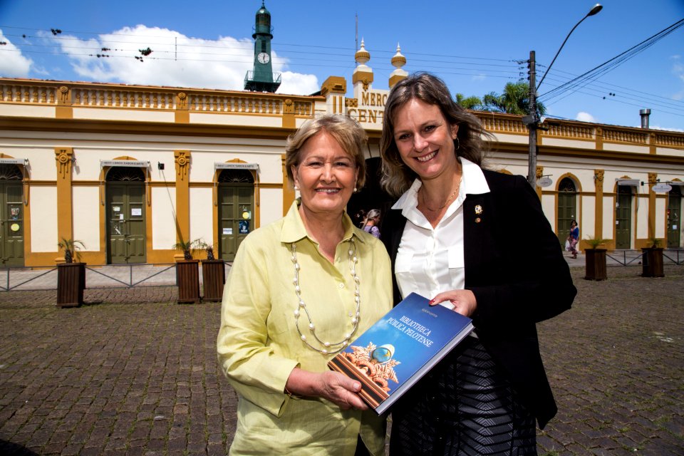 12.02.2018 - Prefeita Paula Mascarenhas durante entrega de ambulâncias do SAMU com a Senadora Ana Amélia Lemos - Foto: Gustavo Vara