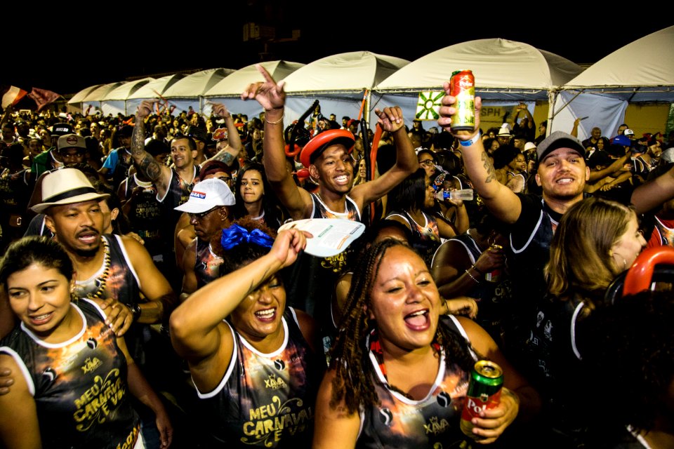 12.02.2018 - Prefeita Paula Mascarenhas e o vice Idemar Barz no segundo dia do Carnaval 2018 - Foto: Gustavo Vara