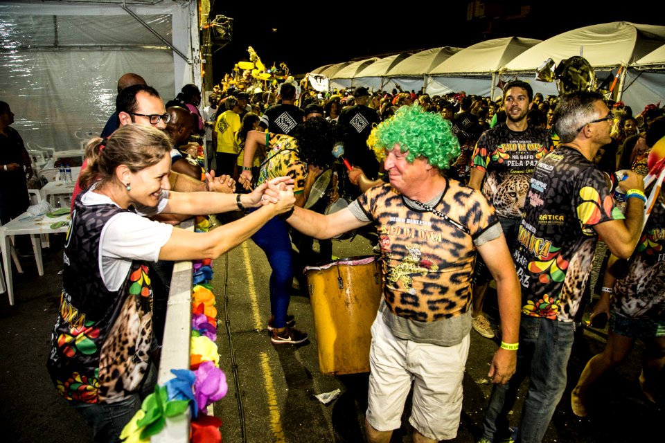 10.02.2018 - Prefeita Paula Mascarenhas e o vice Idemar Barz durante o primeiro dia do Carnaval 2018 - Foto: Gustavo Vara
