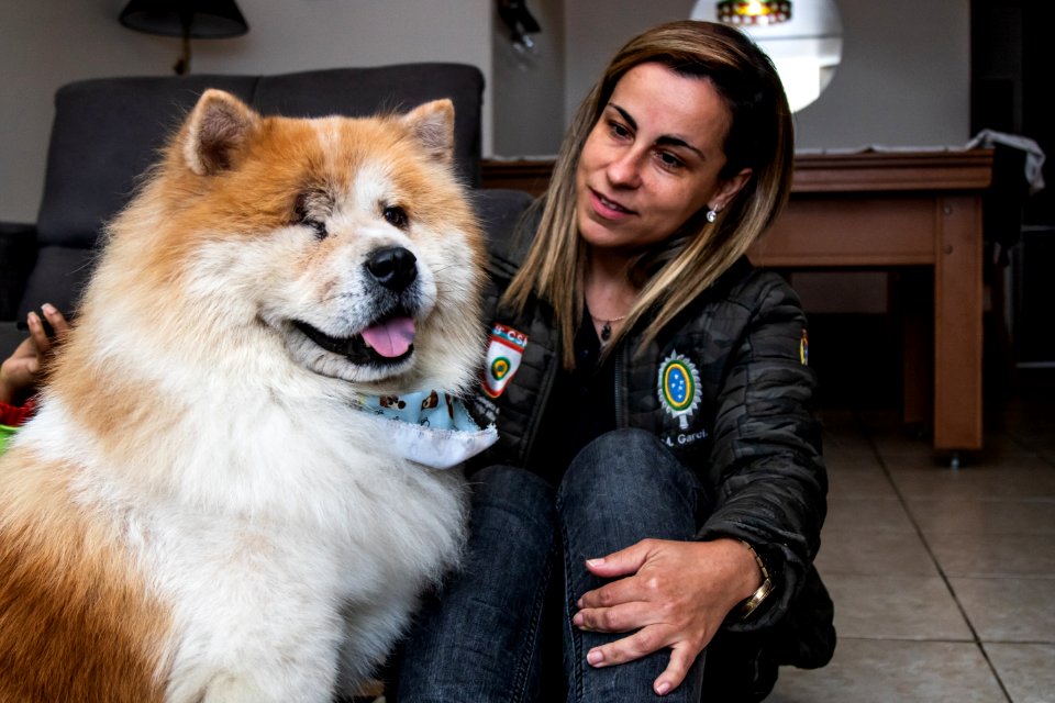 05.05.2021 - Entrevista com a tutora de cão adotado no Canil Municipal - Foto Michel Corvello