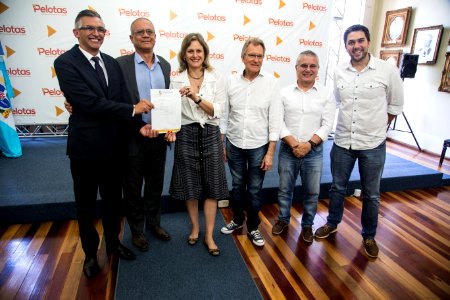 27.12.2017 - Reunião com presidente da Câmara, Luiz Henrique Viana, para repasse do duodécimo