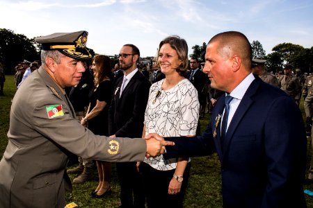 18.11.2019 - Porto Alegre/RS  - Prefeita Paula Mascarenhas é homenageada com a medalha 'Serviços Distintos' na cerimônia de passagem de comando-geral da Brigada Militar. Coronel Ikeda passa o comando para o coronel Rodrigo Mohr Picon - Foto: Gustavo Vara