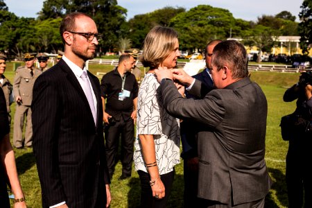 18.11.2019 - Porto Alegre/RS  - Prefeita Paula Mascarenhas é homenageada com a medalha 'Serviços Distintos' na cerimônia de passagem de comando-geral da Brigada Militar. Coronel Ikeda passa o comando para o coronel Rodrigo Mohr Picon - Foto: Gustavo Vara