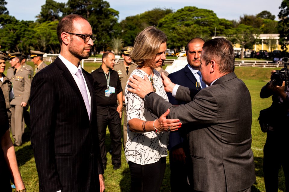 18.11.2019 - Porto Alegre/RS  - Prefeita Paula Mascarenhas é homenageada com a medalha 'Serviços Distintos' na cerimônia de passagem de comando-geral da Brigada Militar. Coronel Ikeda passa o comando para o coronel Rodrigo Mohr Picon - Foto: Gustavo Vara