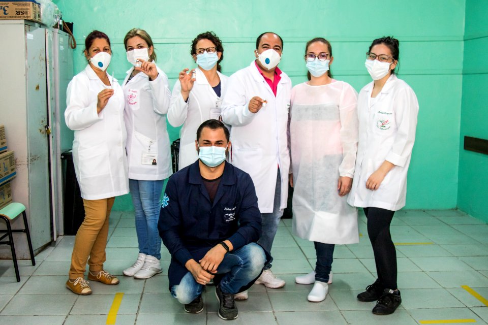 03.05.2021 -  2ª dose para idosos de 71 anos nas escolas - Foto Michel Corvello