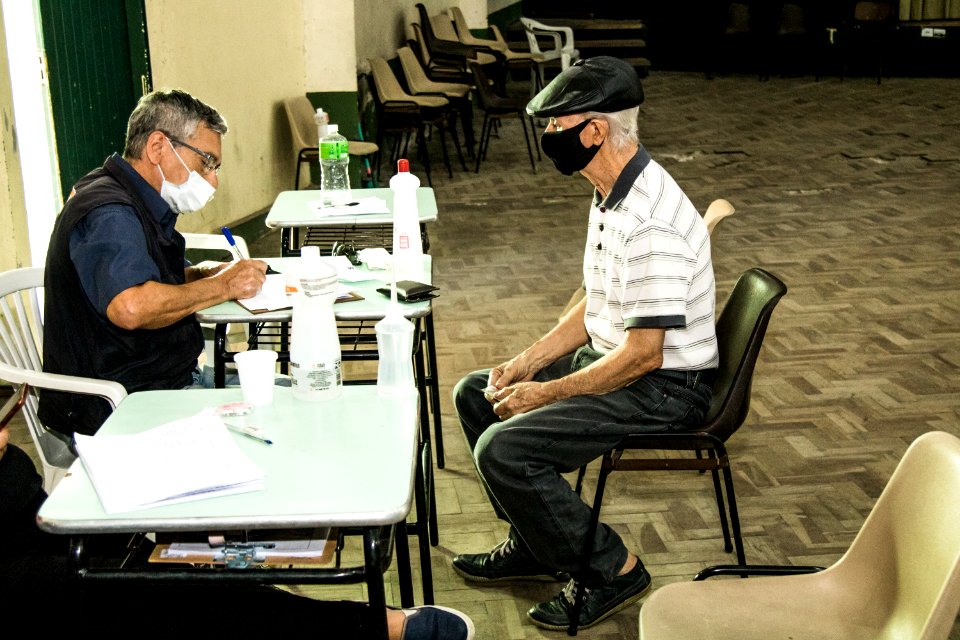 19.04.2021 - 2ª dose para idosos de 77, 78 e 79 anos - Foto Michel Corvello