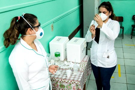 15.04.2021 - Vacinação dos idosos de 61 anos nas escolas - Foto Michel Corvello