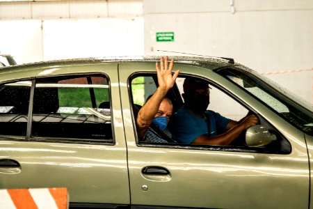 11.04.2021 - Drive-thru de vacinação para idosos com 61 anos - Foto Michel Corvello
