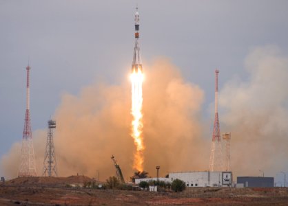 Expedition 49 Launch