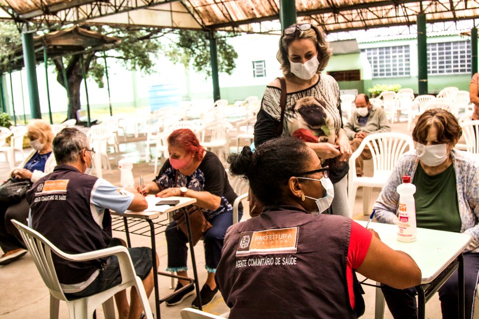 26.03.2021 - Vacinação dos idosos com 74 anos nas escolas - Foto Michel Corvello