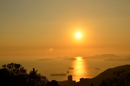 Hong kong skyline boat famous photo