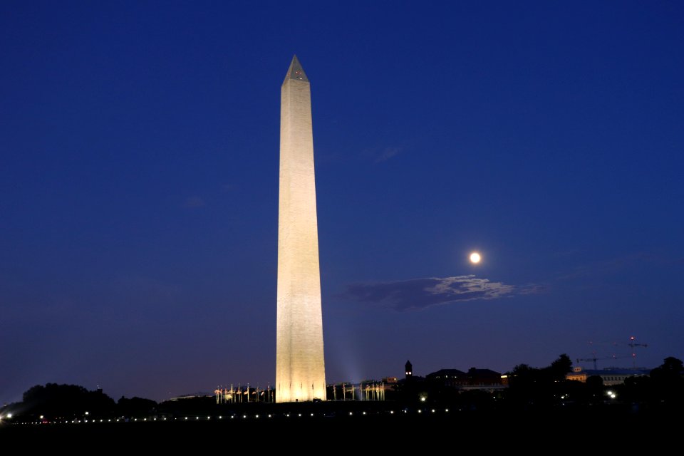 Washington Monument - Full Moon