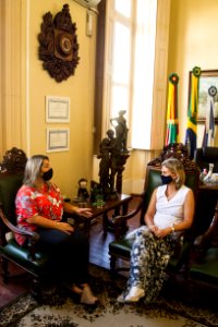 10.03.2021 - Prefeita Paula Mascarenhas em reunião com a diretora do Pronto Socorro, Odineia Farias - Foto: Gustavo Vara