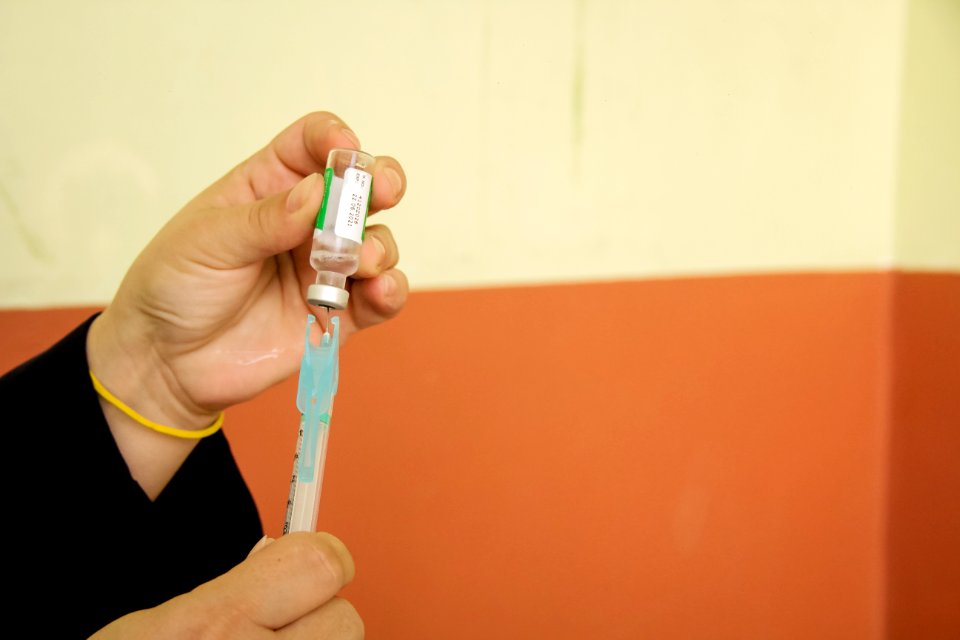 02.03.2021  Vacinação de idosos em escolas Foto Rodrigo Chagas