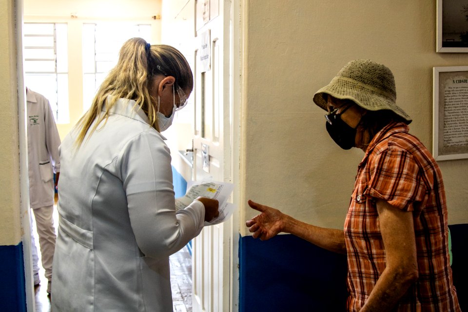 24.03.2021 - Vacinação dos idosos com 76 anos nas escolas - Foto Michel Corvello
