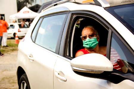 27.02.2021 Prefeita Paula Mascarenhas acompanha Drive Thru de Vacinação para idosos Foto Rodrigo Chagas
