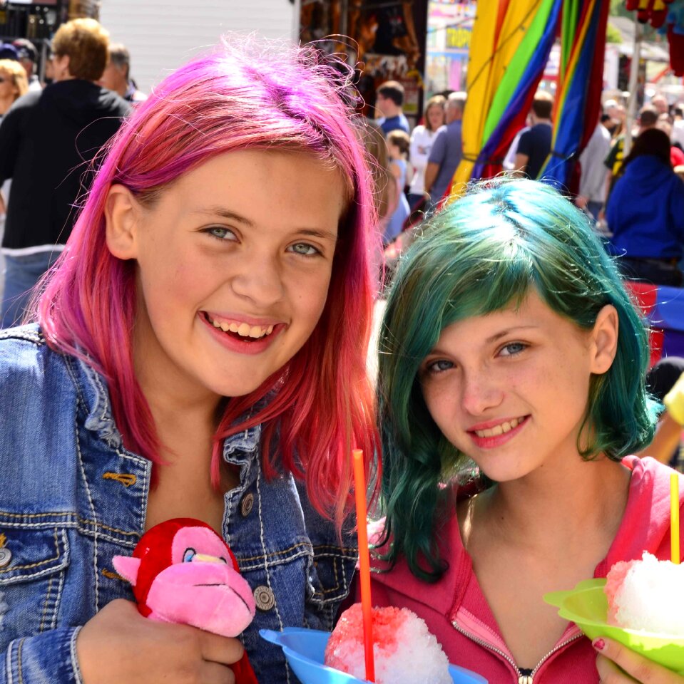 Girlfriends friendship happy