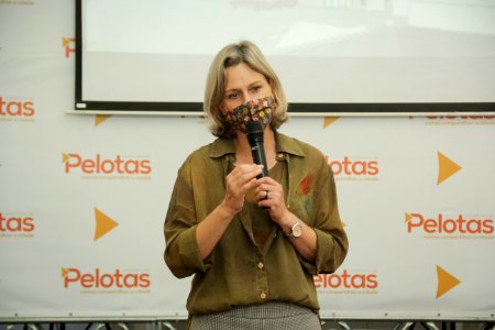 10.12.2020 Prefeita Paula Mascarenhas e Governador assinam termo repasse dos recursos para o novo hospital Foto Rodrigo Chagas