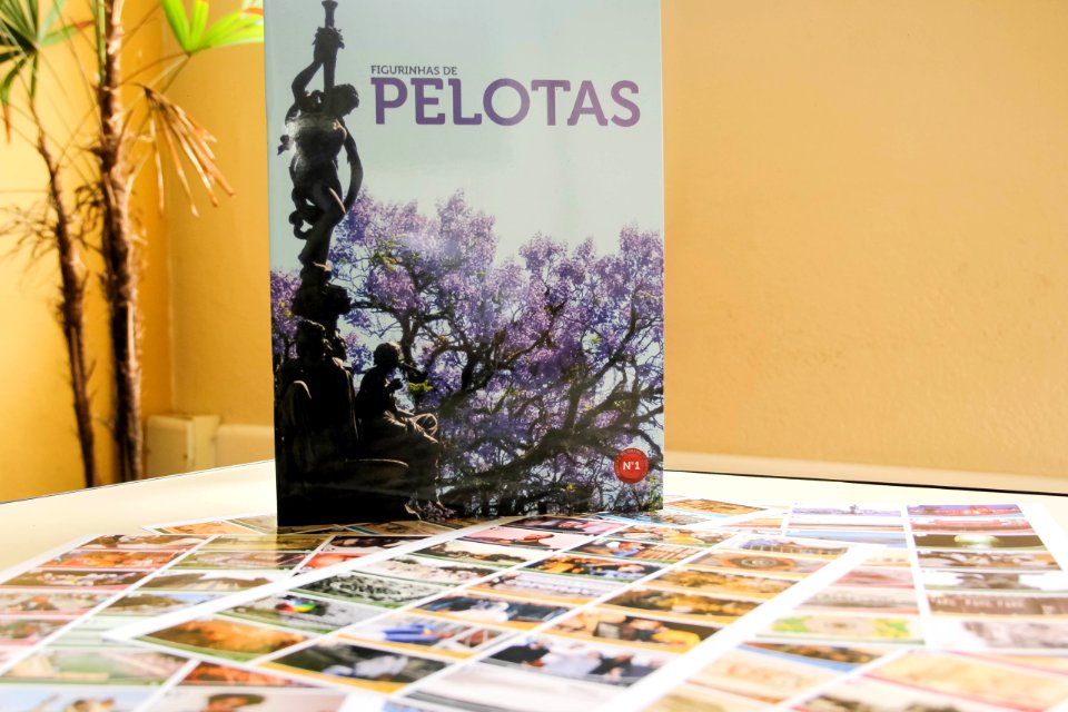 15.01.2021 Detalhes do Álbum de Figurinhas de Pelotas Foto Rodrigo Chagas