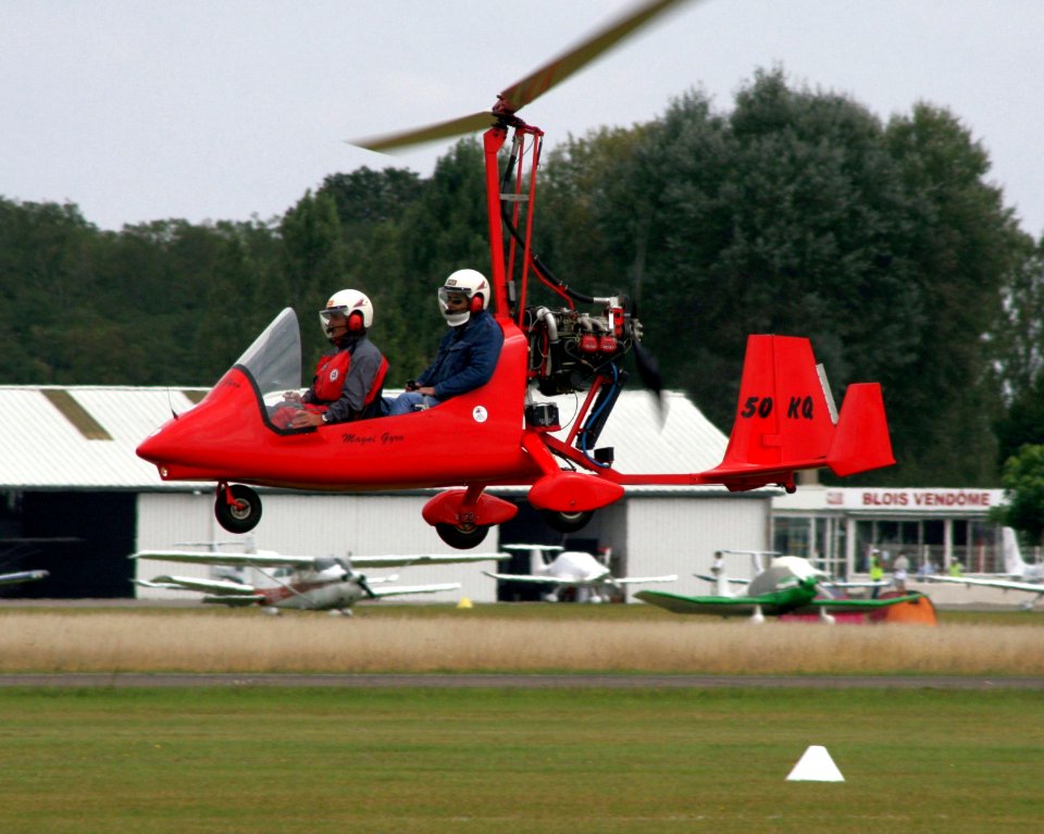 50KQ Magni M-16 Tandem Trainer