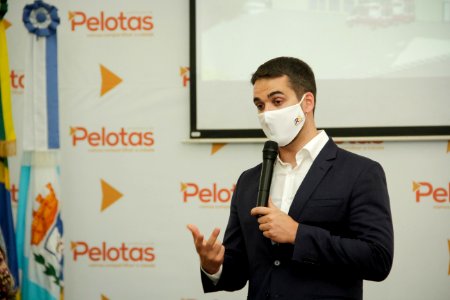 10.12.2020 Prefeita Paula Mascarenhas e Governador assinam termo repasse dos recursos para o novo hospital Foto Rodrigo Chagas
