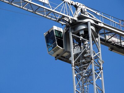 Silver blue lift loads