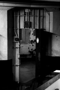 HMP Lancaster 005 - Come on in! photo