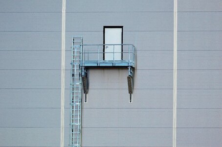 Input architecture facade