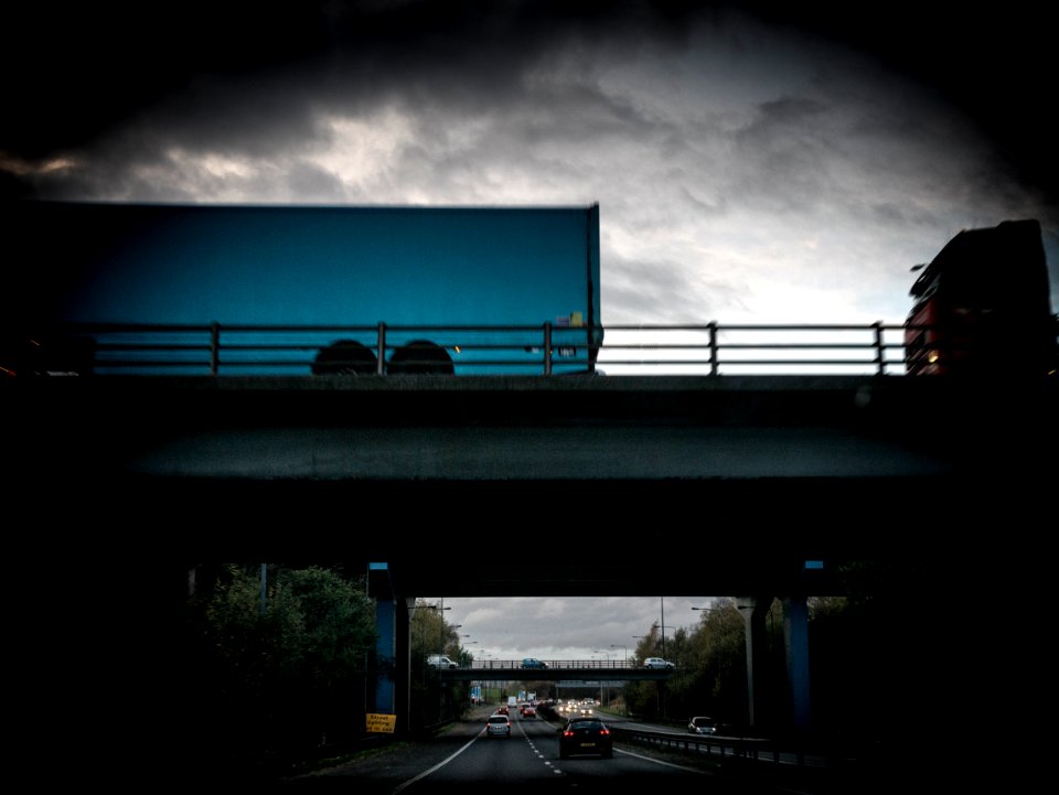 Matching Bridge and Lorry