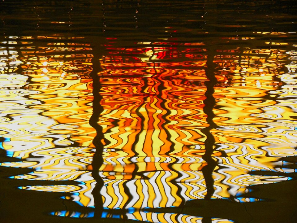 Ripples surface light