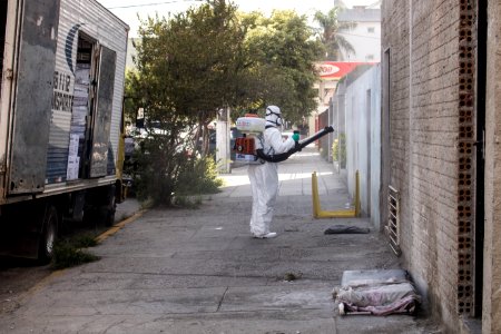 26.03.2020 - Ação de pulverização na UPA areal, PS e prédios públicos para prevenir a contaminação por coronavírus - Foto Michel Corvello