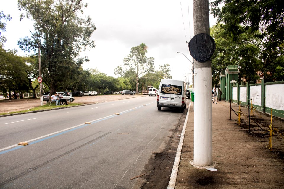 16.03.2020 - Sinalização do corredor de ônibus da Duque de Caxias - Foto Michel Corvello