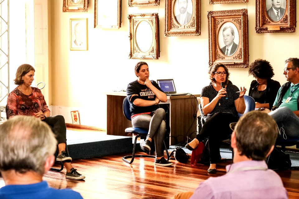 18.03.2020 - Prefeita Paula Mascarenhas realiza reunião com comitê de crise contra o coronavírus - Foto Michel Corvello