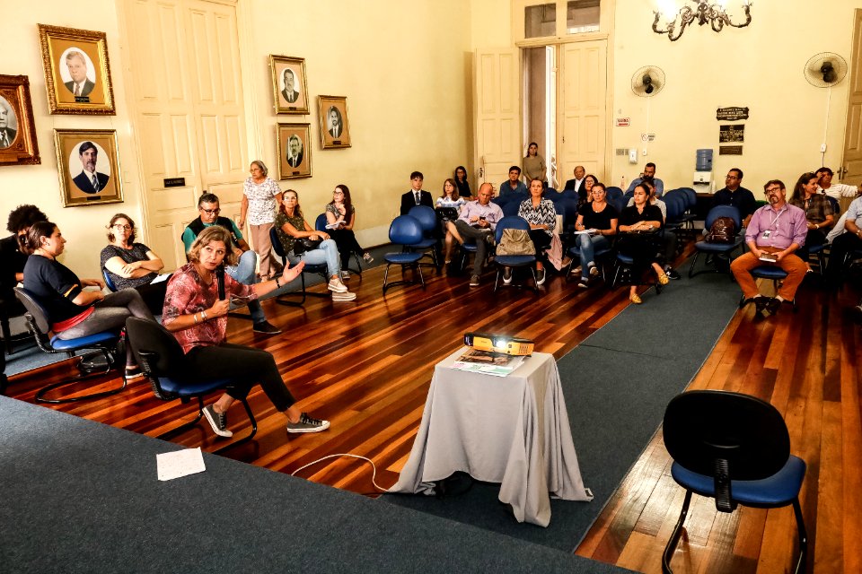 18.03.2020 - Prefeita Paula Mascarenhas realiza reunião com comitê de crise contra o 18.03.2020 - Prefeita Paula Mascarenhas realiza reunião com comitê de crise contra o coronavírus - Foto Michel Corvellocoronavírus - Foto Michel Corvello