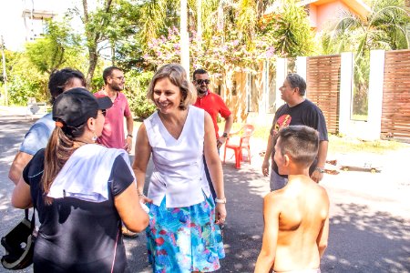 16.02.2020 - Prefeita Paula Mascarenhas visita a obra de pavimentação no Recanto de Portugal - Foto Michel Corvello
