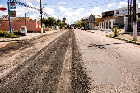 19.02.2020 - Obra de pavimentação da rua Marcílio Dias - Foto Michel Corvello