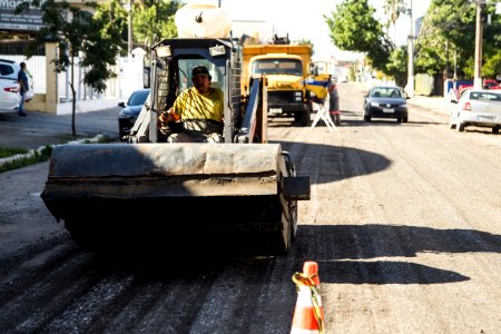 20.02.2020 - Prefeito em exercício Idemar Barz realiza visita às obras de requalificação da rua Marcílio Dias, com a presença do secretário de Planejamento e Gestão, Roberto Ramalho - Foto: Gustavo Vara