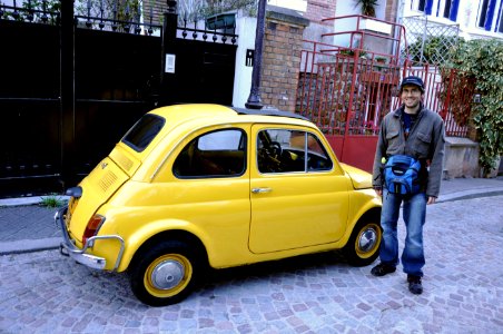 Promenade dans paris - Belleville - Fiat Jaune