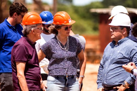 13.02.2020 - Prefeita Paula Mascarenhas e o vice Idemar Barz visitam as obras da ETE Novo Mundo  - Foto: Gustavo Vara