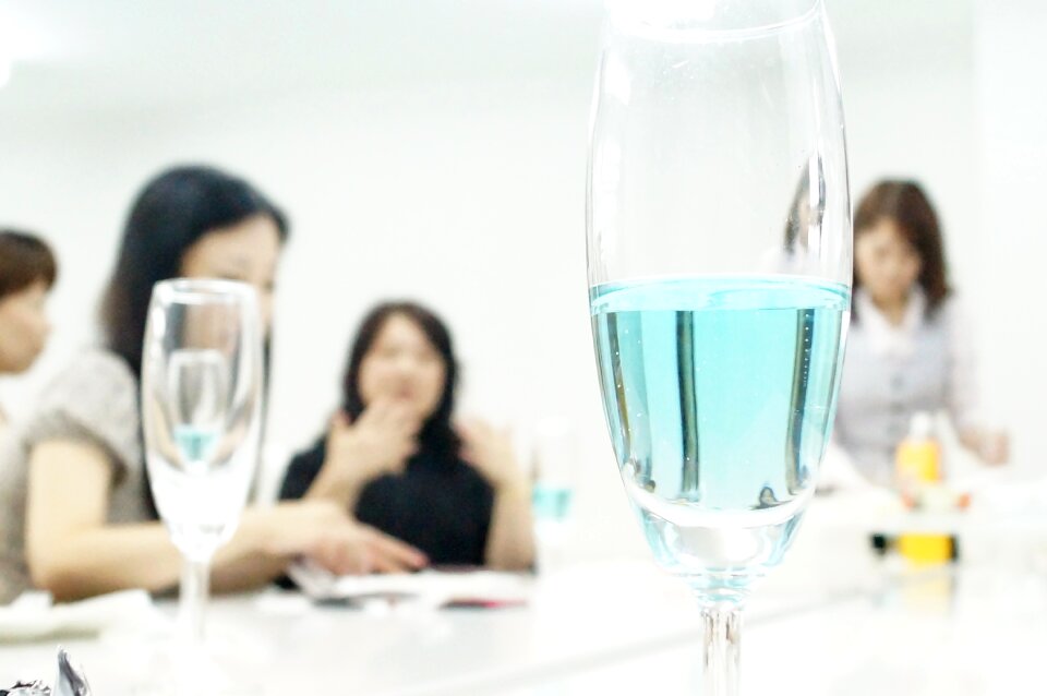Champagne party blue champagne