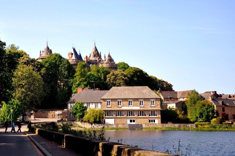 Chateau - Lac - Combourg