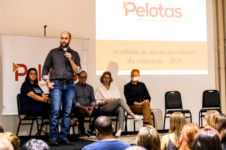 12.02.2020 -  Prefeita Paula Mascarenhas realiza acolhimento aos novos servidores da Educação - Foto Michel Corvello