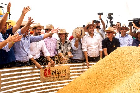 14.01.2020 - Prefeita Paula Mascarenhas e o governador Eduardo Leite prestigiam a abertura da 30ª Colheita do Arroz - Foto Michel Corvello